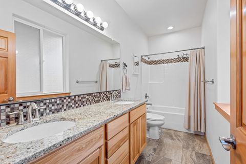 Tiny photo for 15924 Jackpine Road, La Pine, OR 97739 (MLS # 220212534)