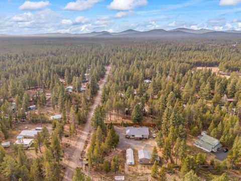 Tiny photo for 15924 Jackpine Road, La Pine, OR 97739 (MLS # 220212534)
