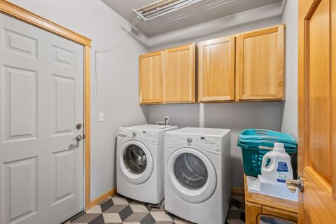 Tiny photo for 15924 Jackpine Road, La Pine, OR 97739 (MLS # 220212534)