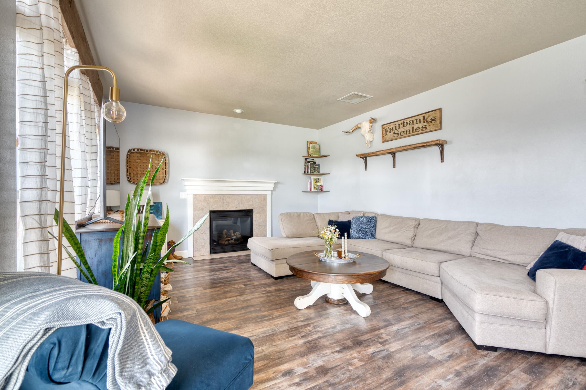 964 SW 25th Lane
