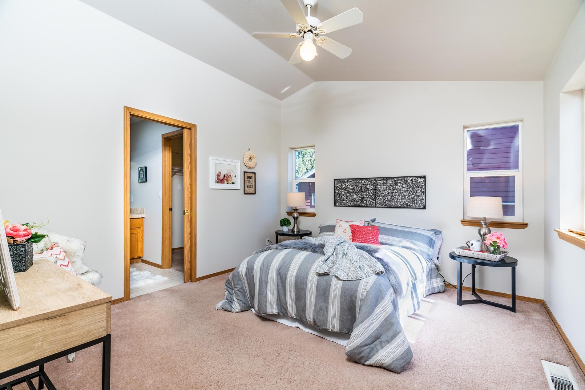 Cascade Peaks - Residential