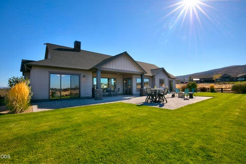 Tiny photo for 6949 SW Mill Iron Circle, Powell Butte, OR 97753 (MLS # 220229491)