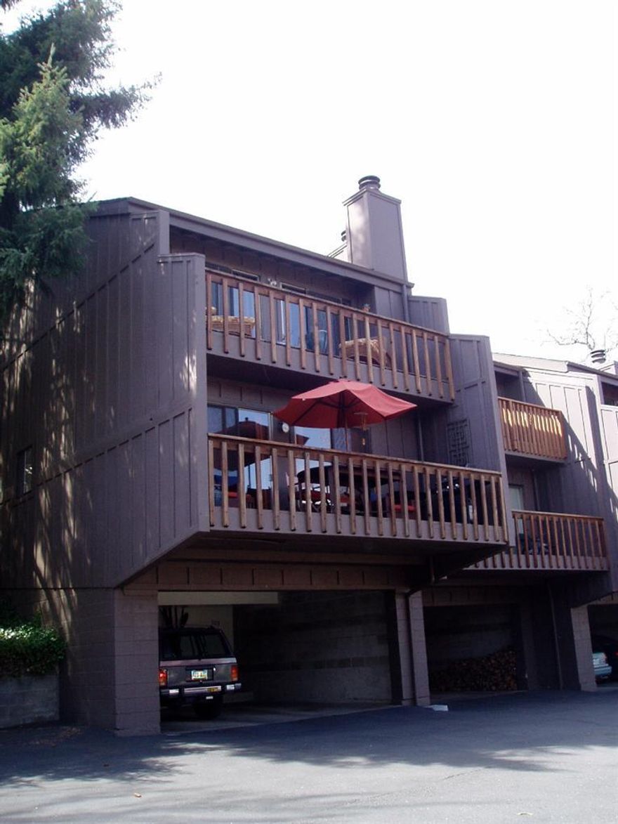 Location, Location, Location! You won't need to worry about driving or parking your car. Leave it at home. This Ravenwood Place condominium is the premier setting for getting to downtown Ashland and enjoying the charm of a quiet, less stressful lifestyle. This Ravenwood condo is right above downtown and has its very own private keyed walkway to Hargadine St. dropping you off above the Ashland Springs Hotel, just a hop and a skip to the Oregon Shakespeare Festival and Lithia Park. This is truly a unique place to live. Right downtown yet very quiet! Would make a great second home or rental. Has a stellar 10-year rental history and most recent rent was $1320/month.