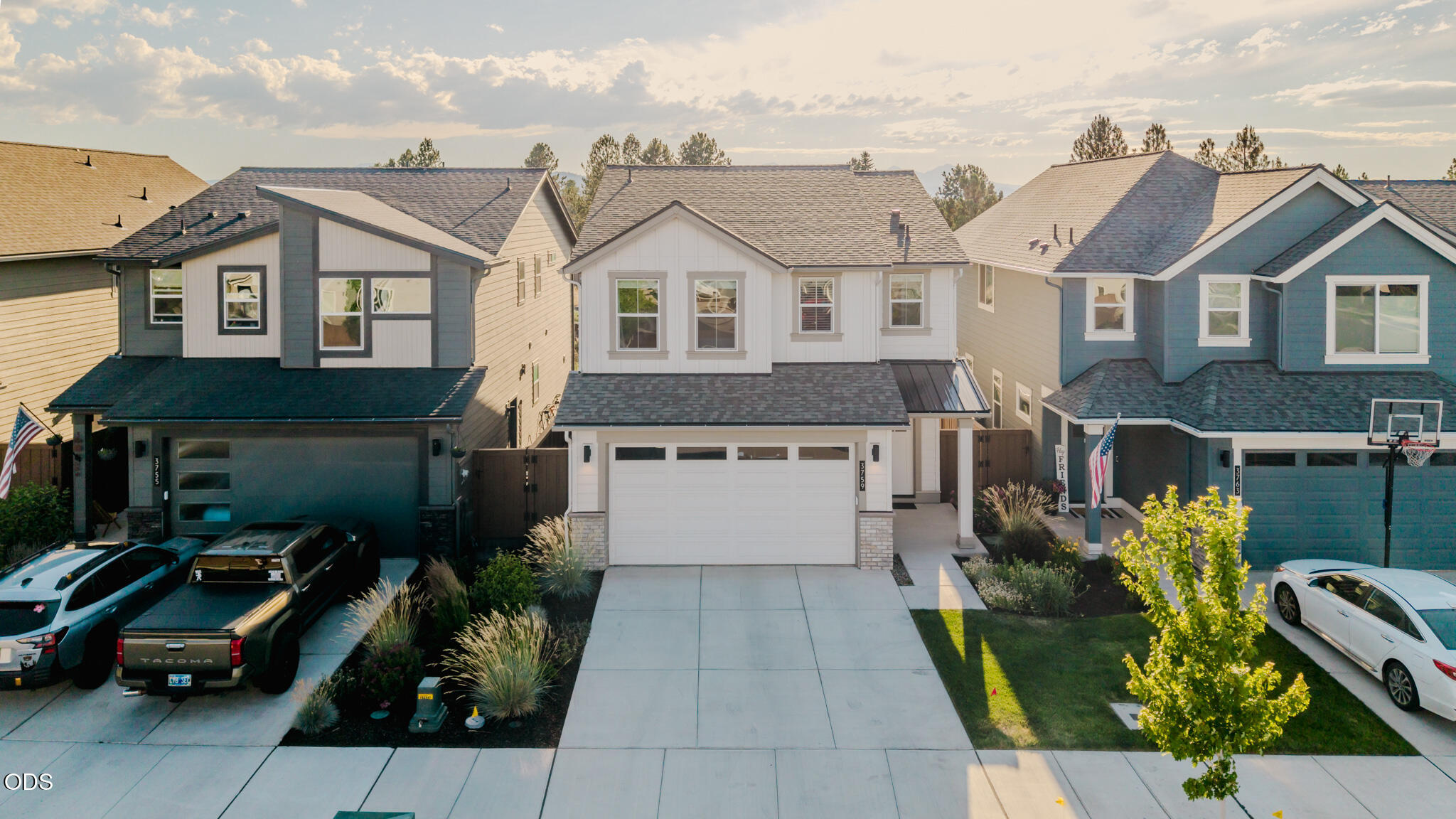 3759 NE Tellus Drive