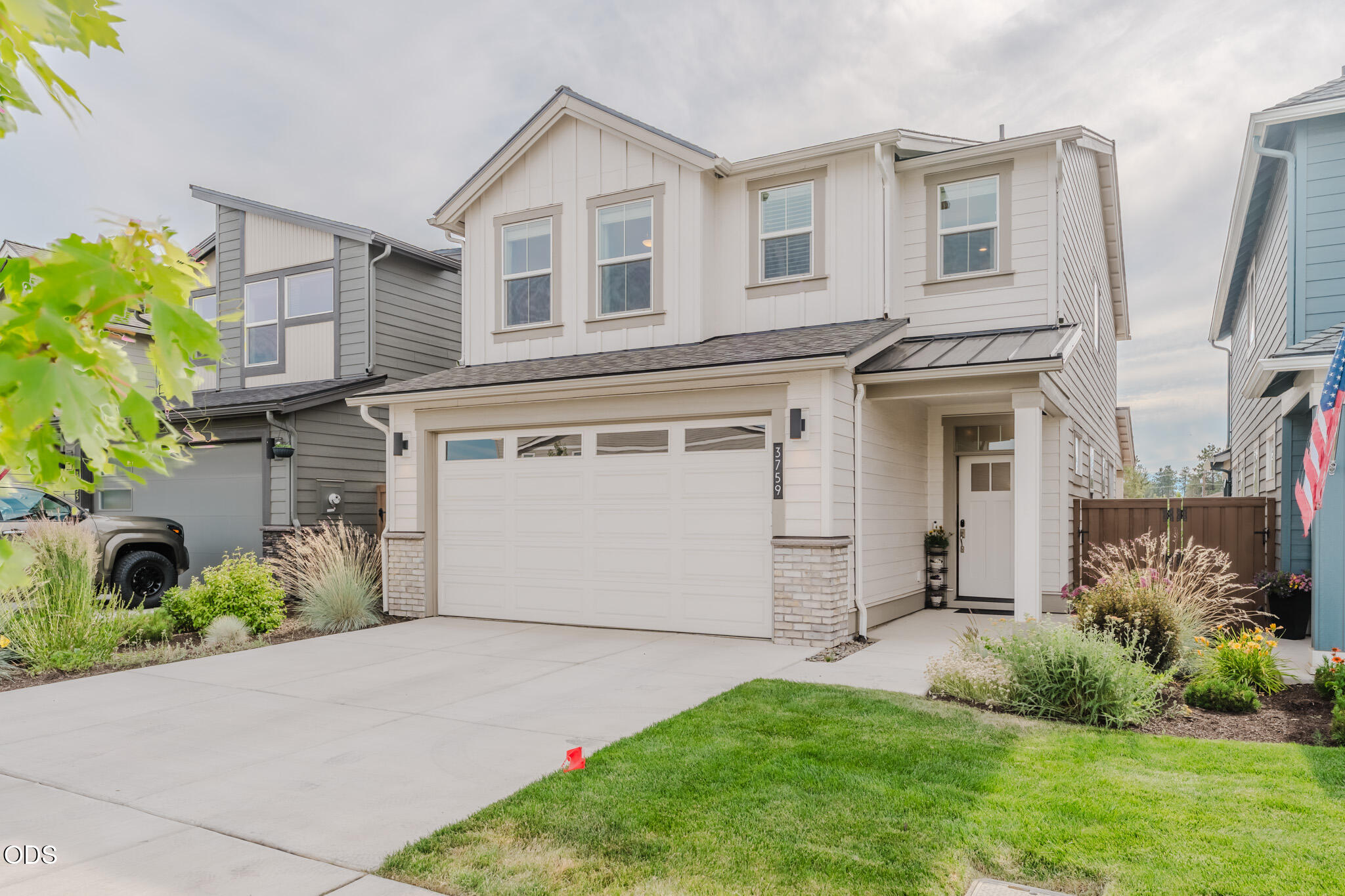 3759 NE Tellus Drive
