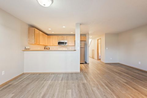 Tiny photo for 1464 SW 16th Street, Redmond, OR 97756 (MLS # 220212749)