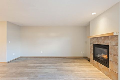 Tiny photo for 1464 SW 16th Street, Redmond, OR 97756 (MLS # 220212749)