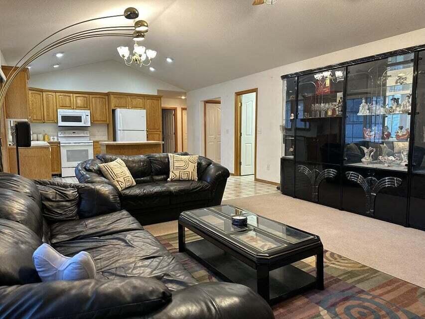 Picture for the property 220217878, 3 beds, 2 baths