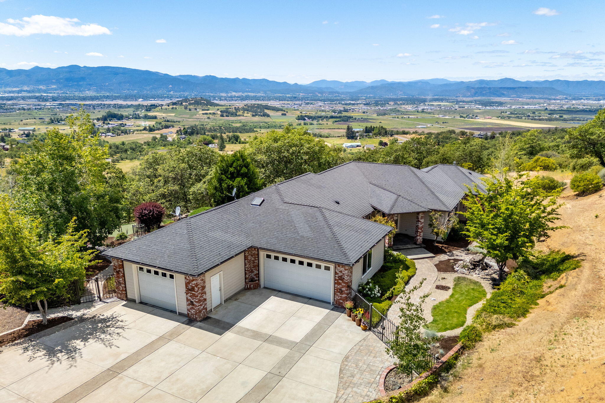 Eleven-eighty Orchard Tract - Residential