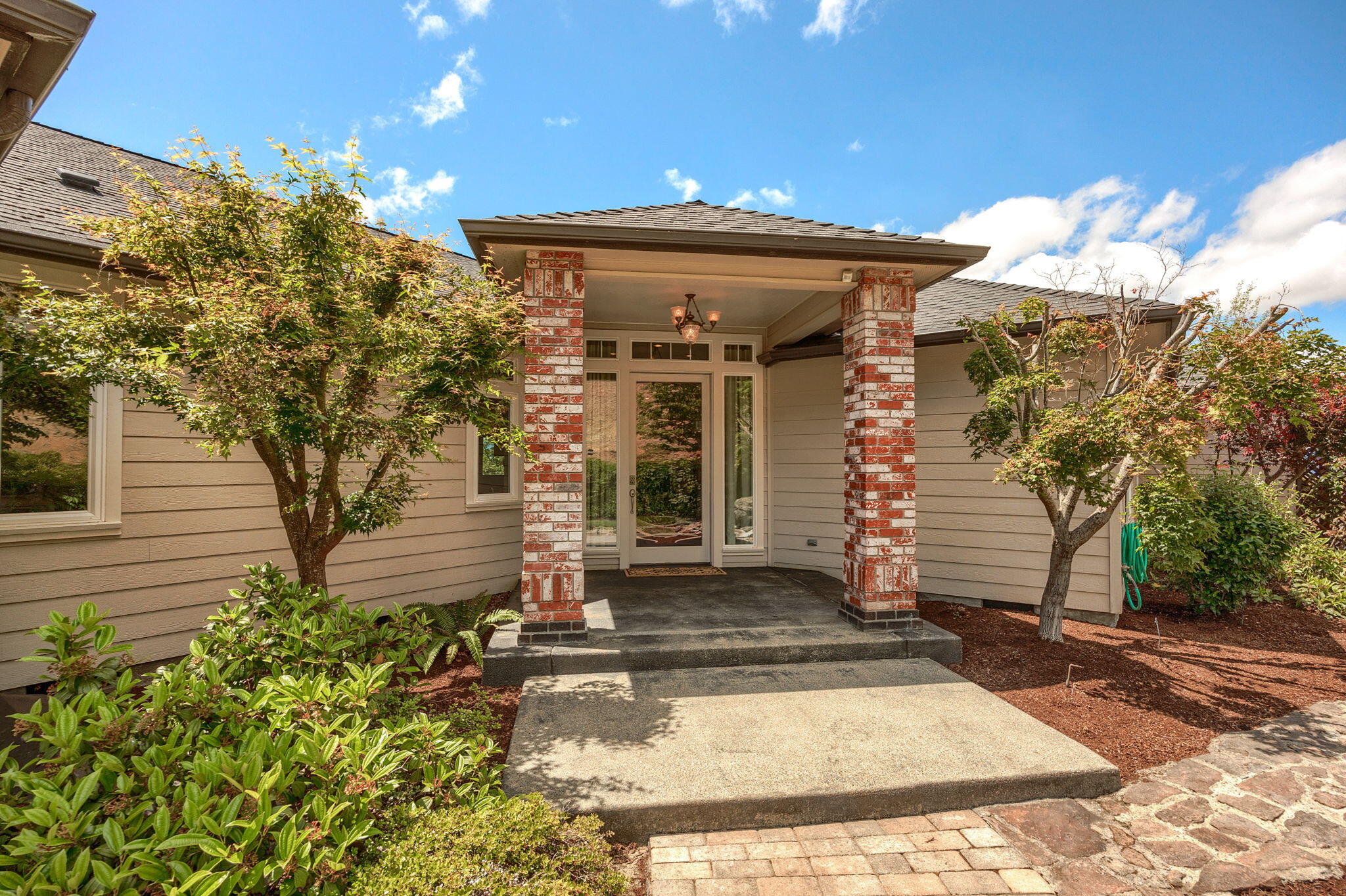 Eleven-eighty Orchard Tract - Residential