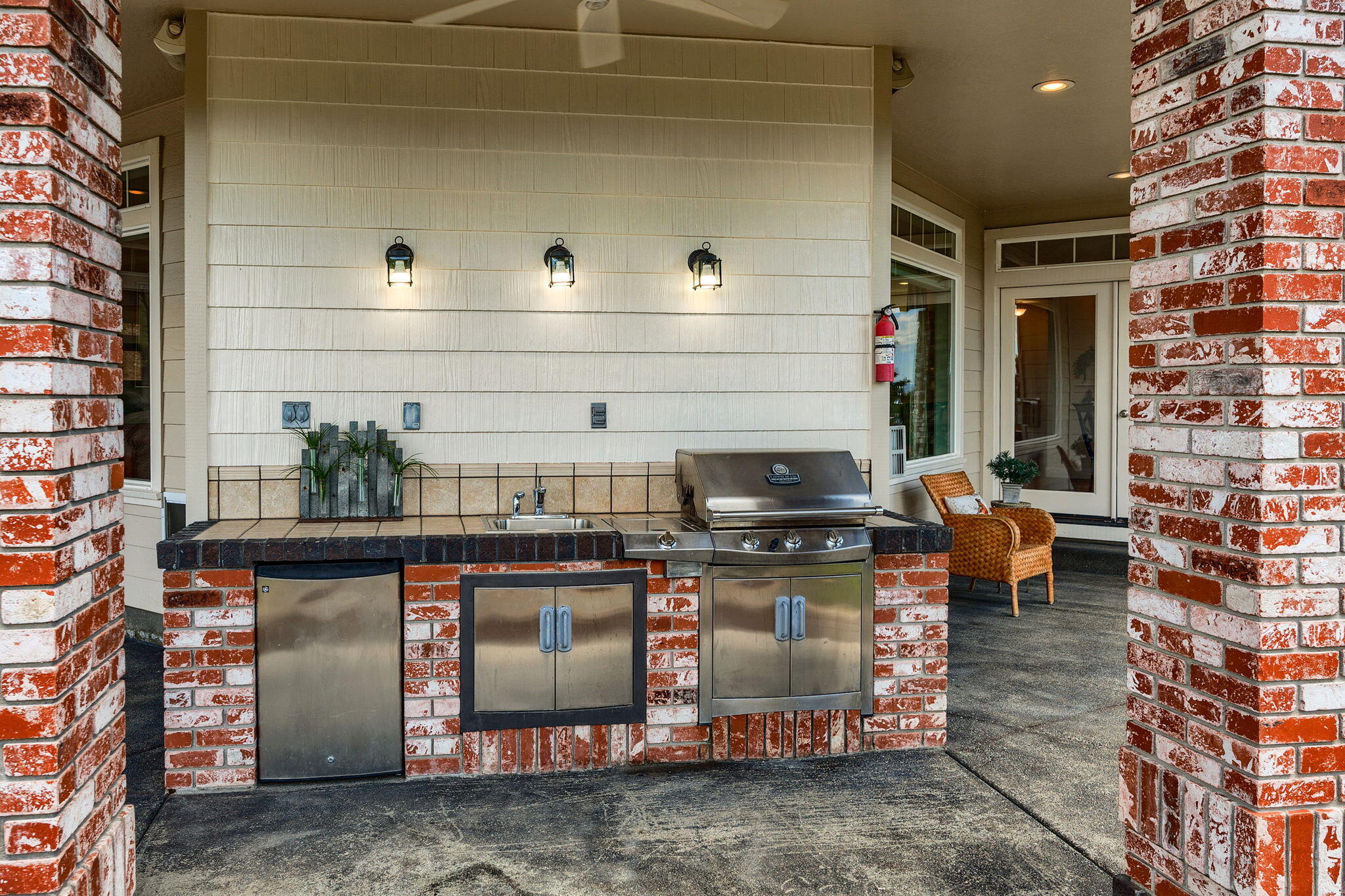 Eleven-eighty Orchard Tract - Residential