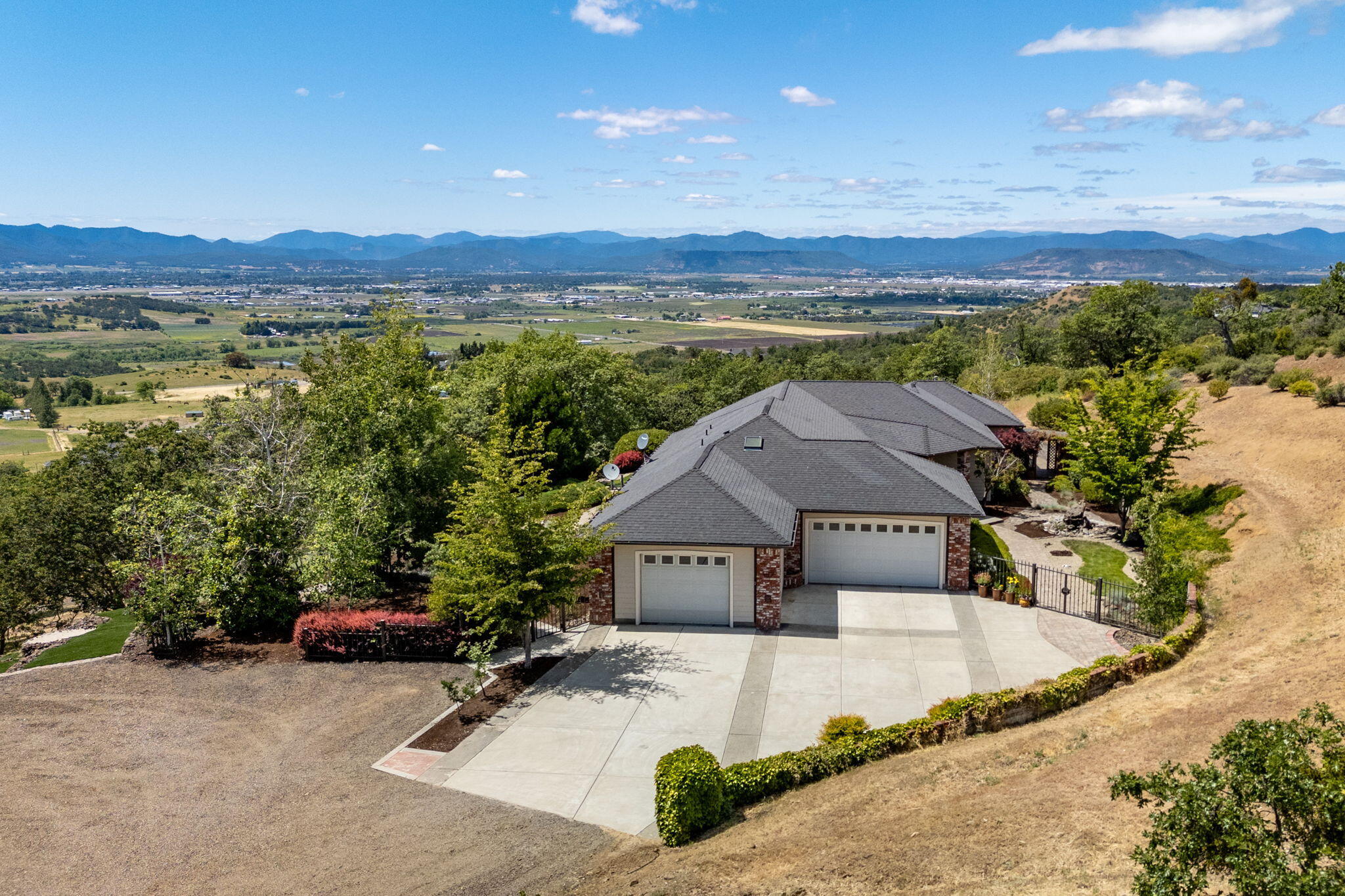 Eleven-eighty Orchard Tract - Residential