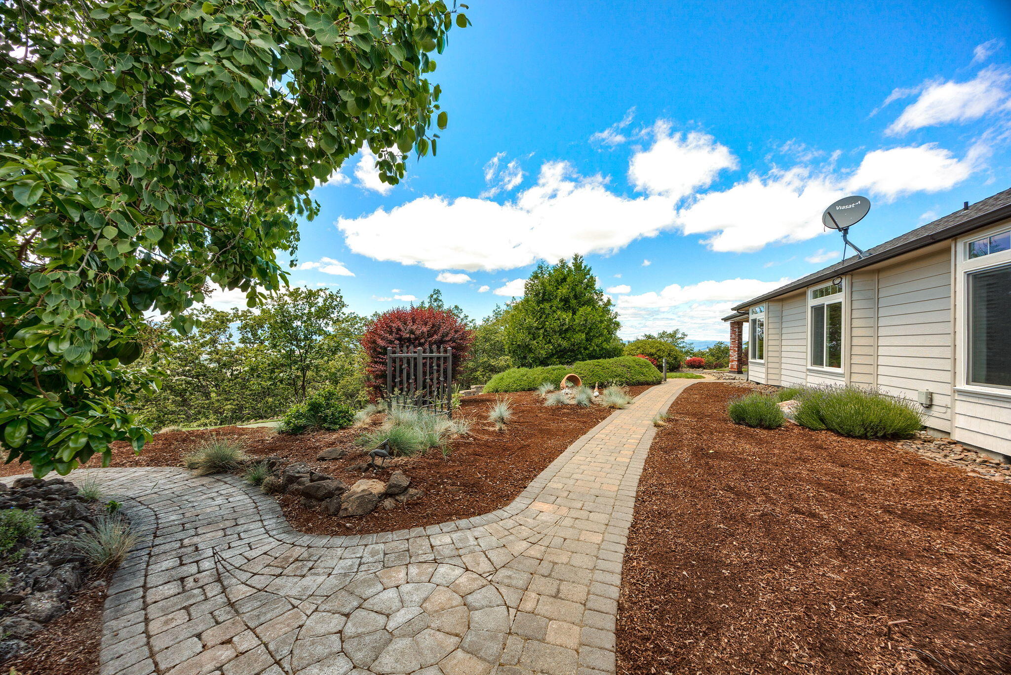 Eleven-eighty Orchard Tract - Residential