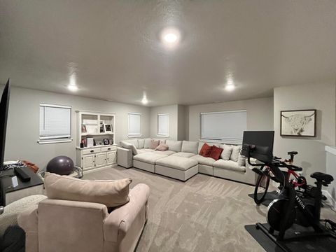 Tiny photo for 335 NW Par Avenue, Madras, OR 97741 (MLS # 220213121)