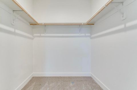 Tiny photo for 335 NW Par Avenue, Madras, OR 97741 (MLS # 220213121)