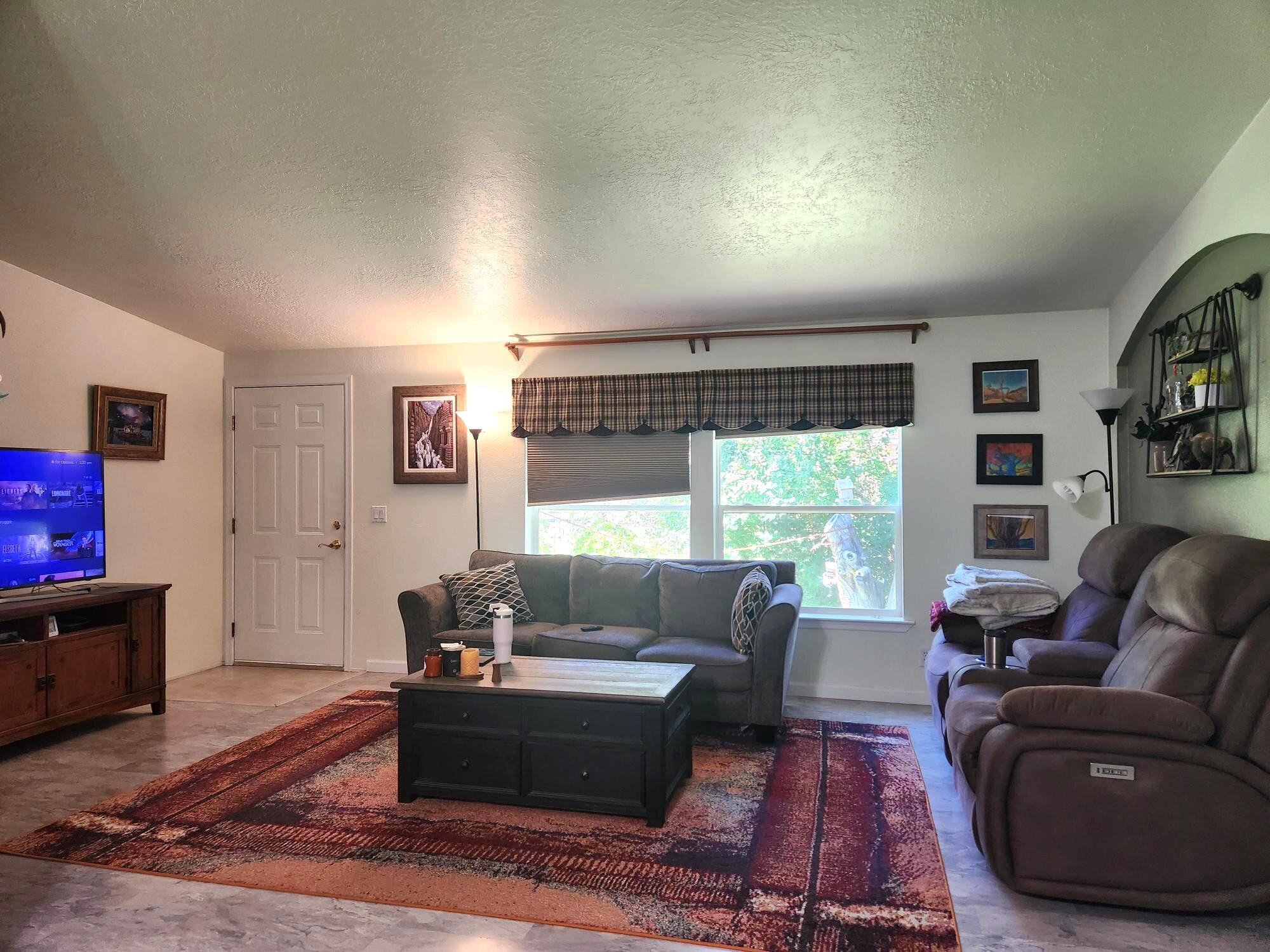 64100 N Hwy 97 17