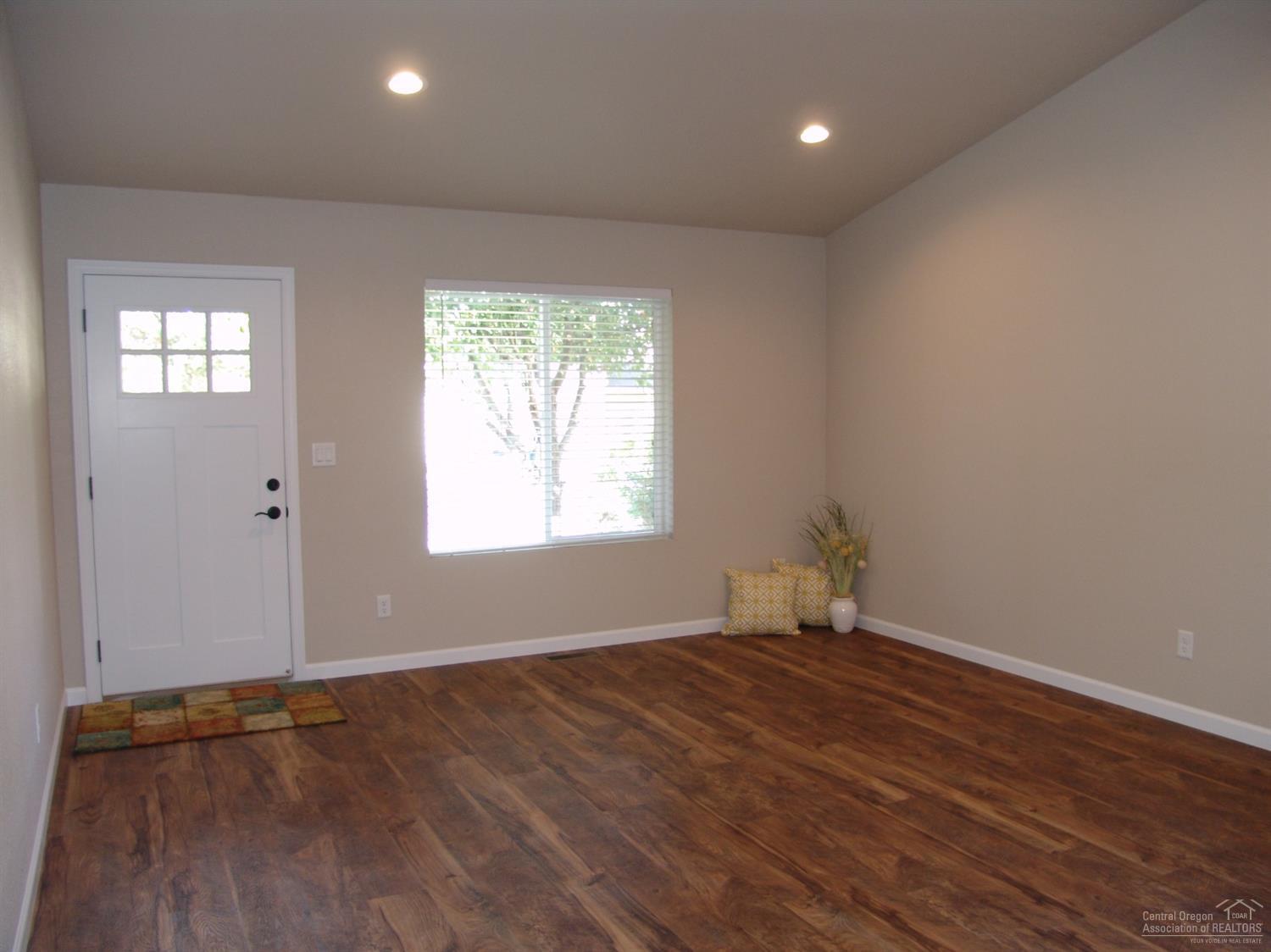 Huntington Meadows - Residential