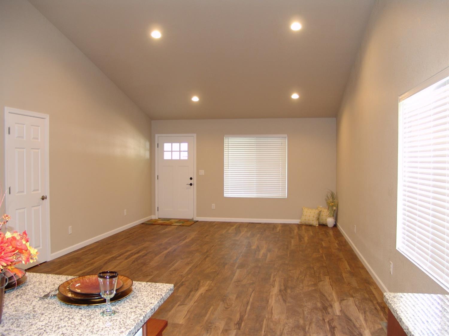 Huntington Meadows - Residential