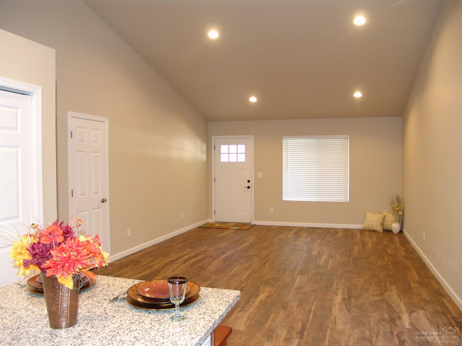 Huntington Meadows - Residential