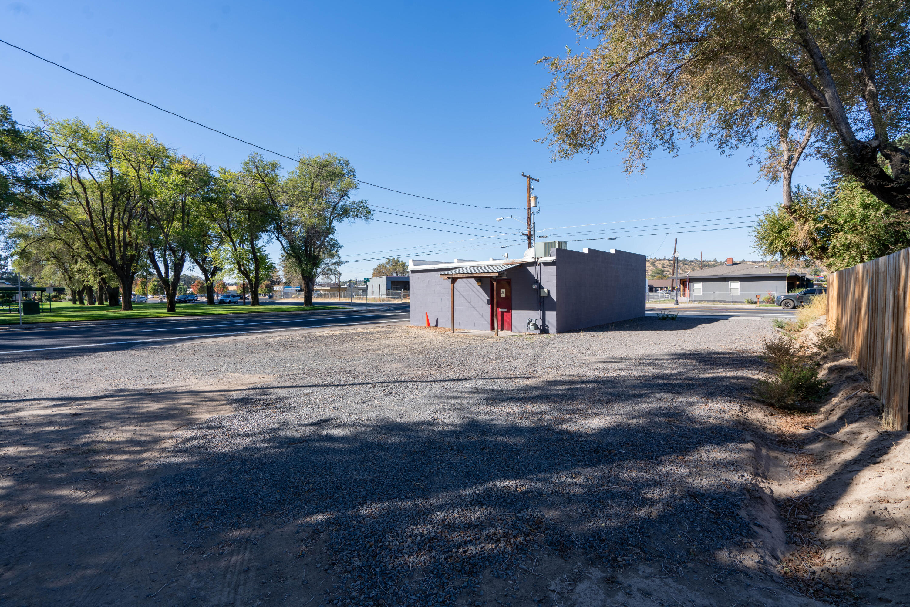 Palmain - Commercial Sale