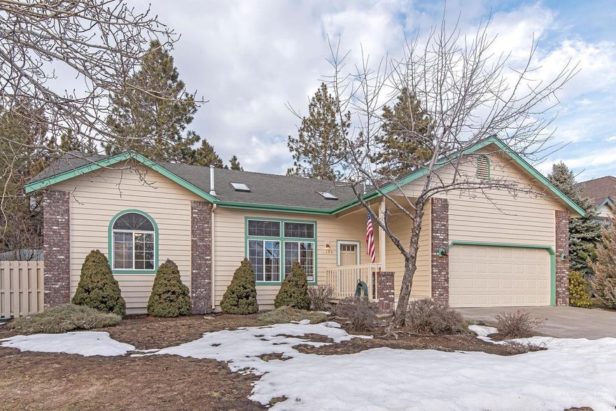 Beautiful single level home on a gorgeous private fenced lot with rear yard easy care landscaping & generous patio for entertaining. Spectacular neighborhood close to trails, schools, shopping, entertainment & medical facilities. The home features a great room w/large kitchen & comfortable family room. Good separation of master bedroom from other bedrooms. Dining area that holds an everyday table but allows for addition of table leaves for guest dining. Home is light, bright & offers comfortable living.