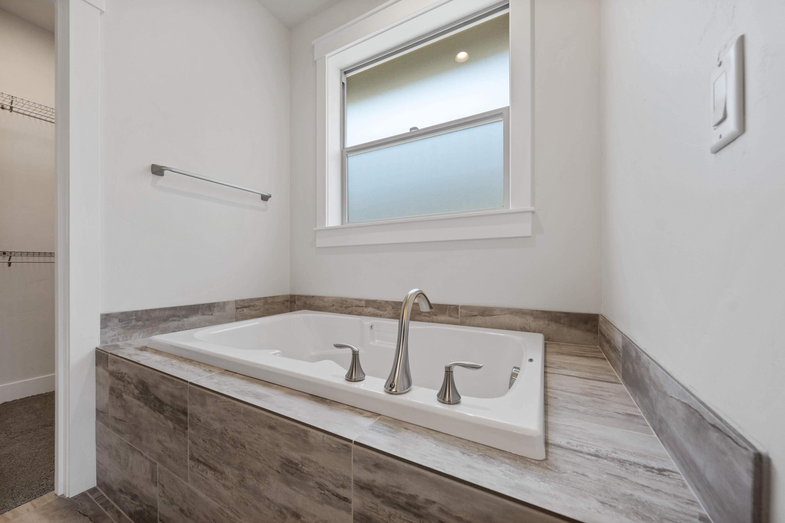 Dry Canyon - Residential