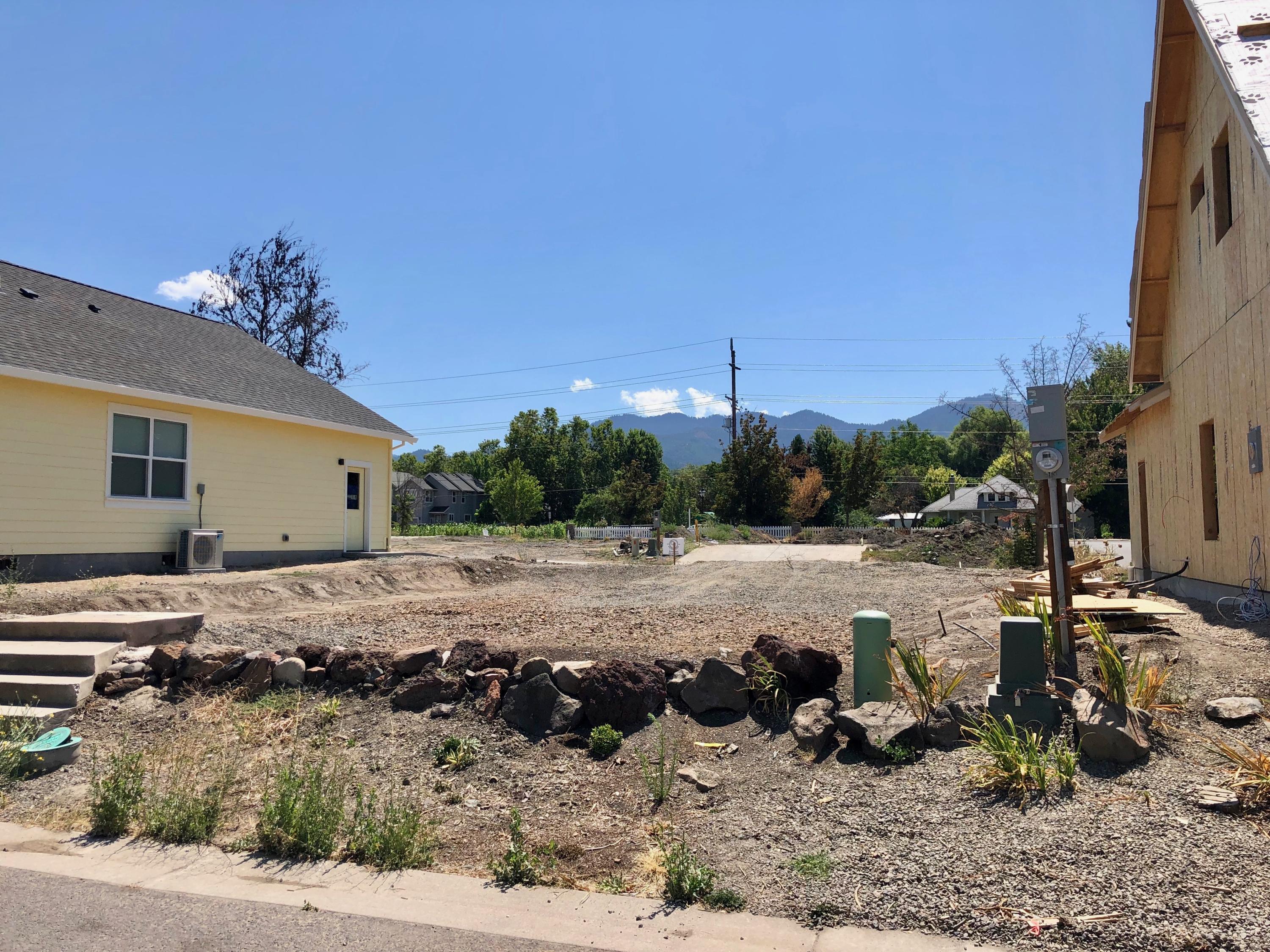 Old Bridge Village - Land