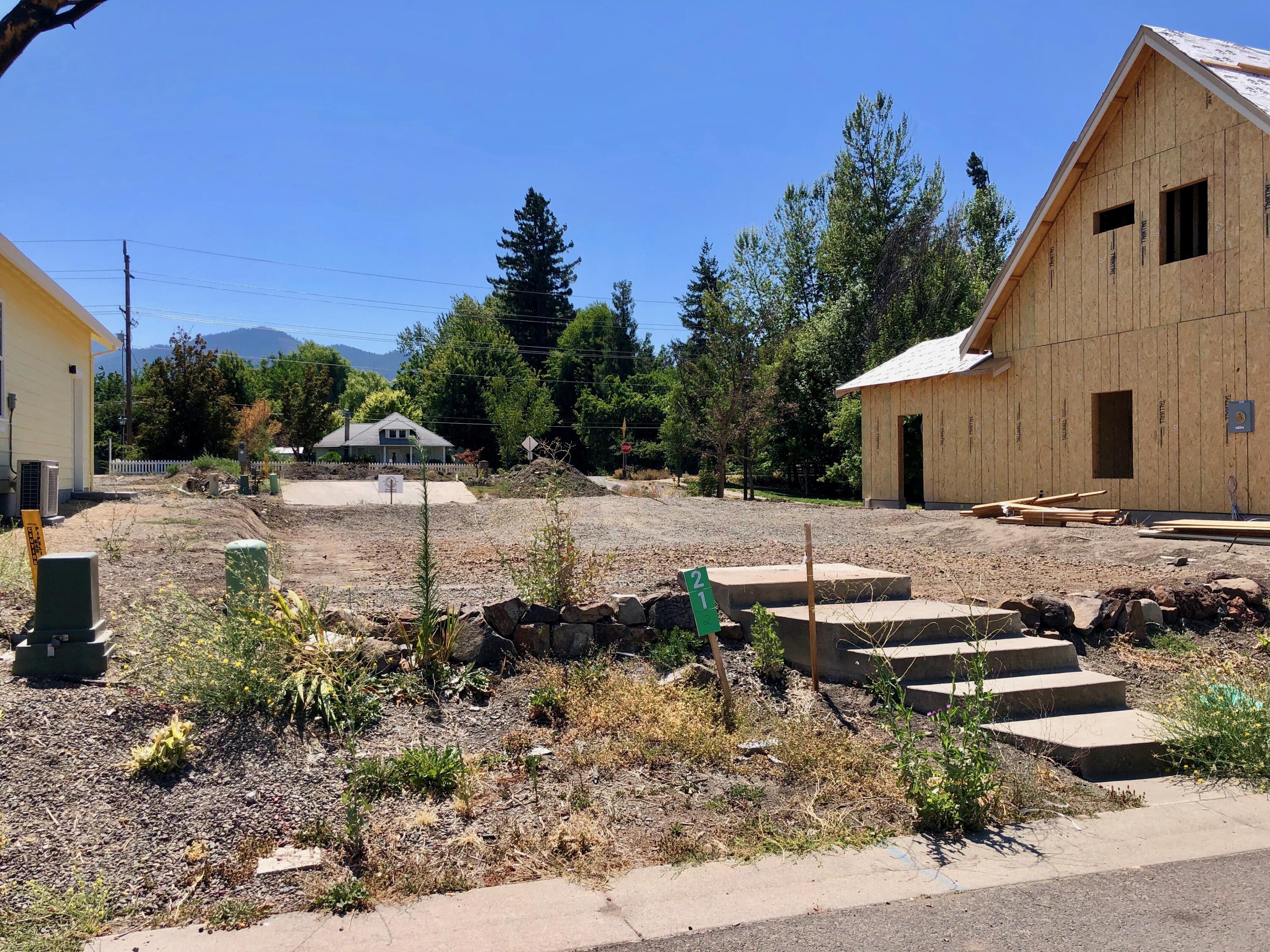 Old Bridge Village - Land