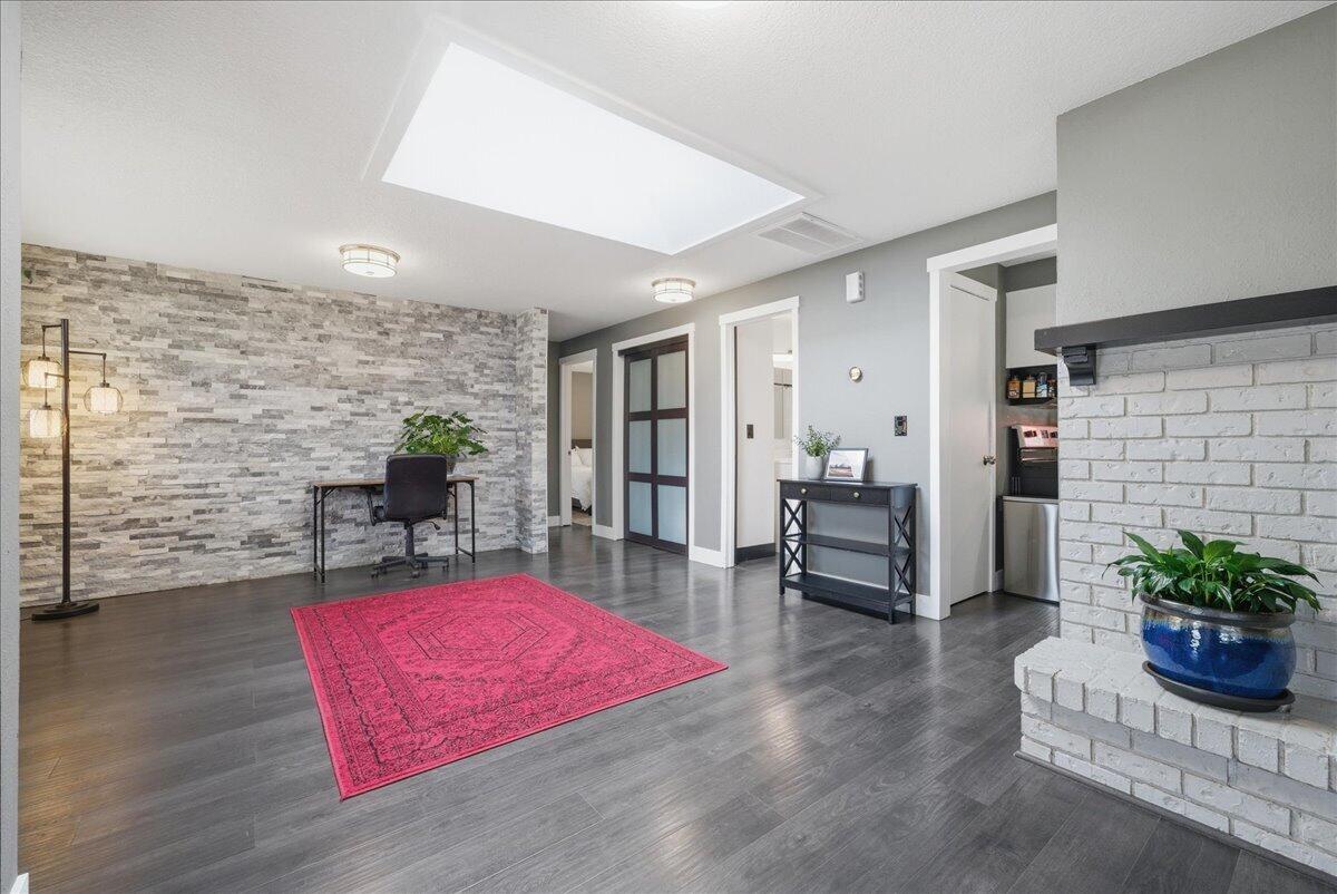 758 NE Quimby Avenue