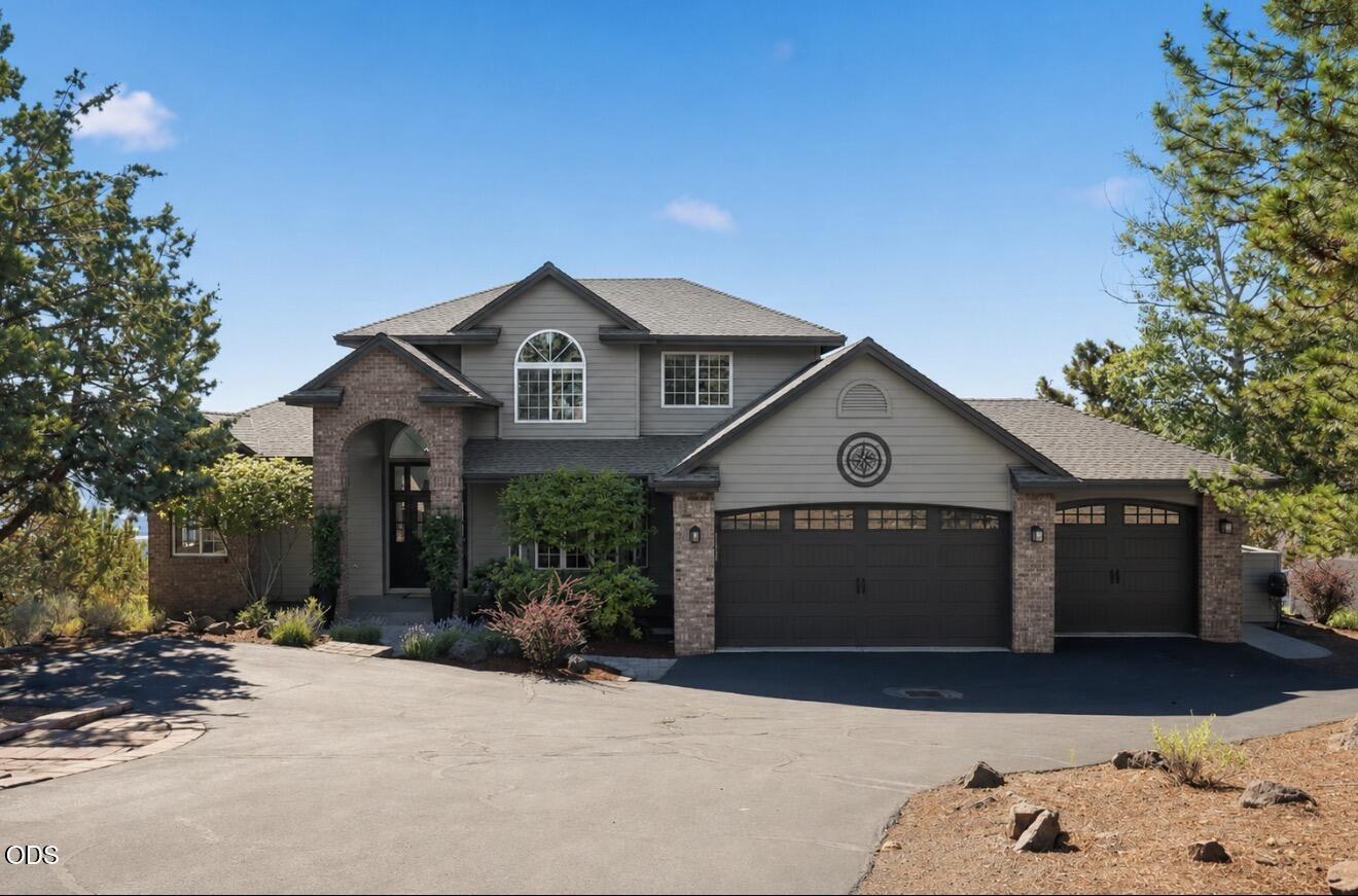 1019 NW Hale Court