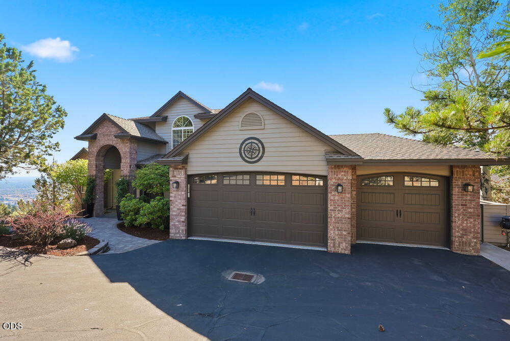 1019 NW Hale Court