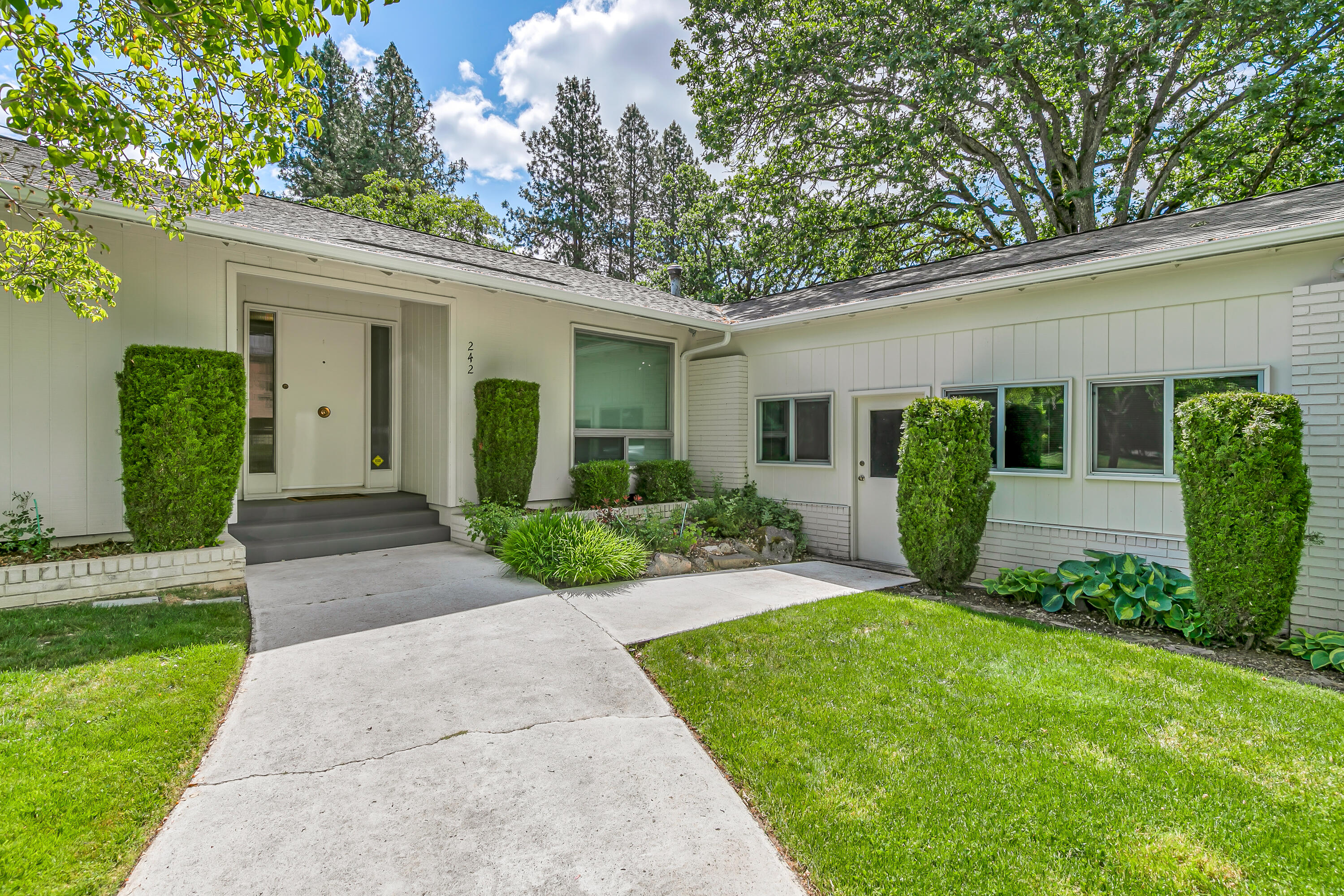 242 Valley View Drive