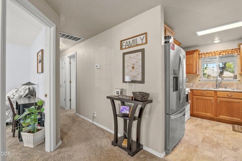 Tiny photo for 2872 Galaxy Way, Grants Pass, OR 97527 (MLS # 220223393)