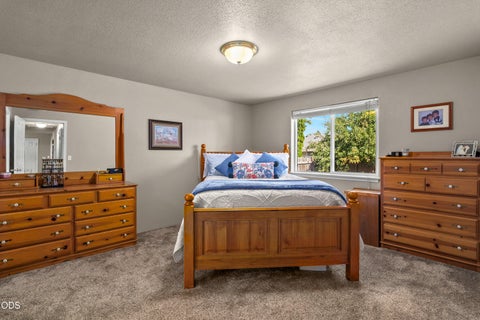 Tiny photo for 2872 Galaxy Way, Grants Pass, OR 97527 (MLS # 220223393)