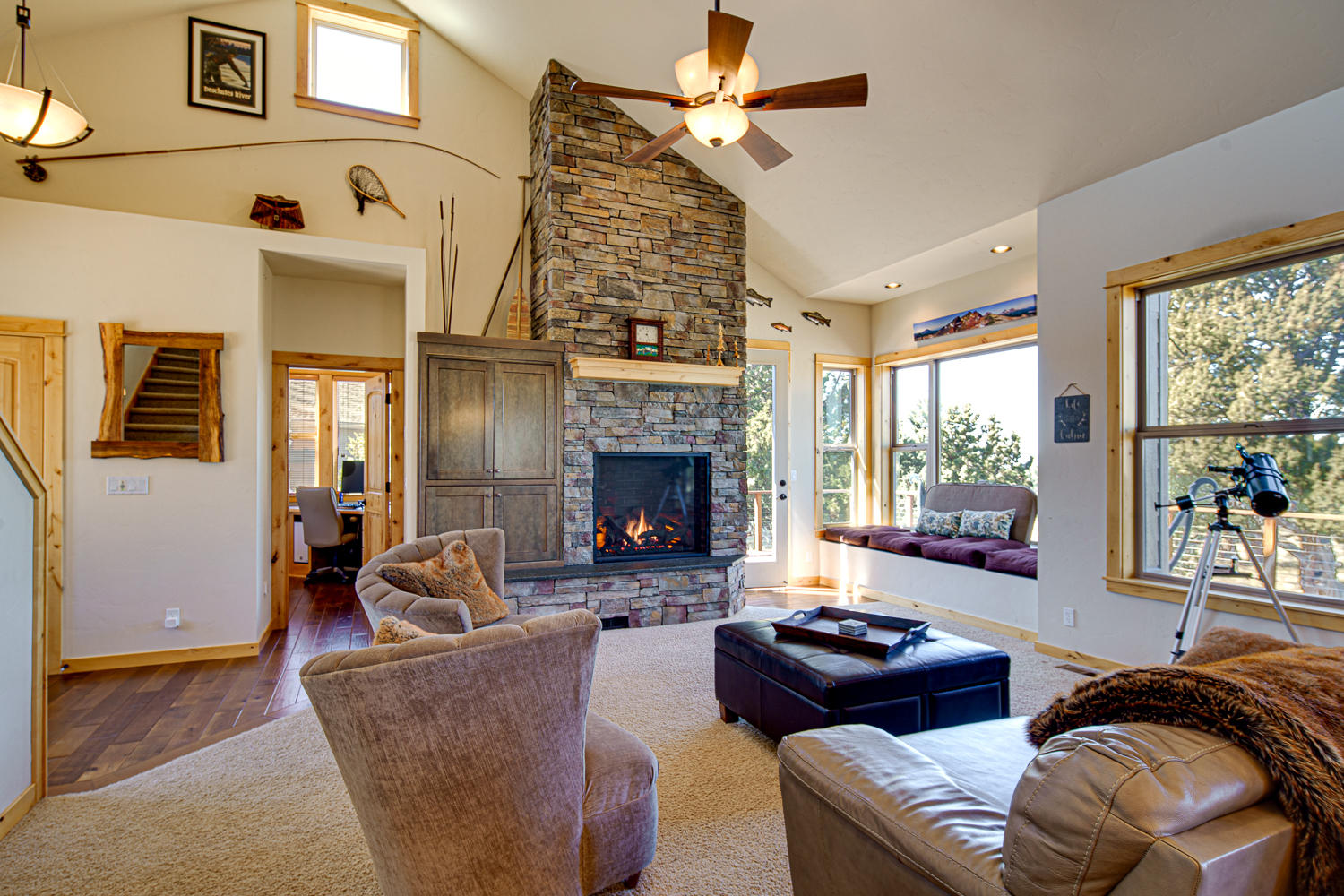 Eagle Crest - Residential