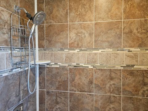 Tiny photo for 1456 SW 17th Street SW, Redmond, OR 97756 (MLS # 220215576)