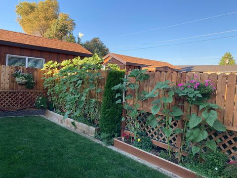 Tiny photo for 1456 SW 17th Street SW, Redmond, OR 97756 (MLS # 220215576)