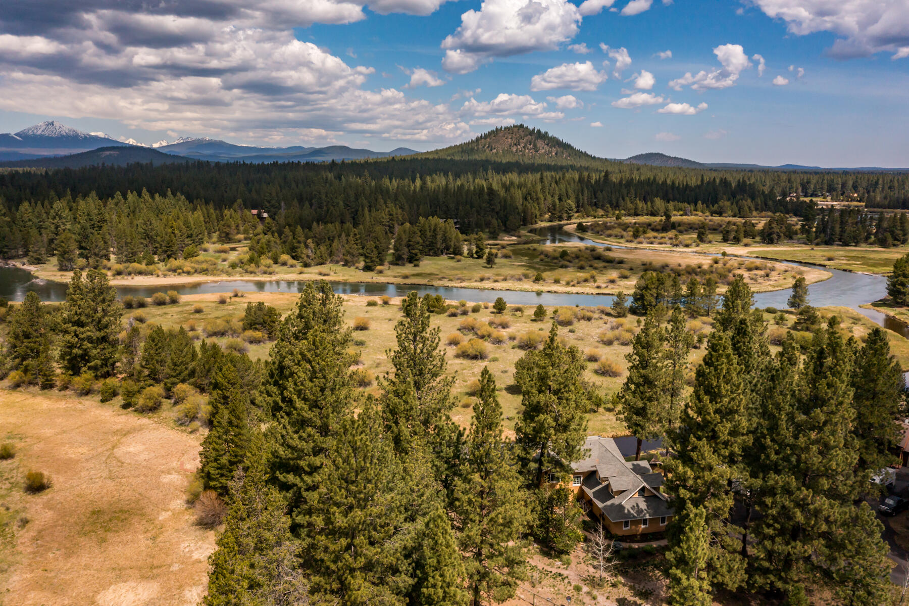 54641 Silver Fox Drive