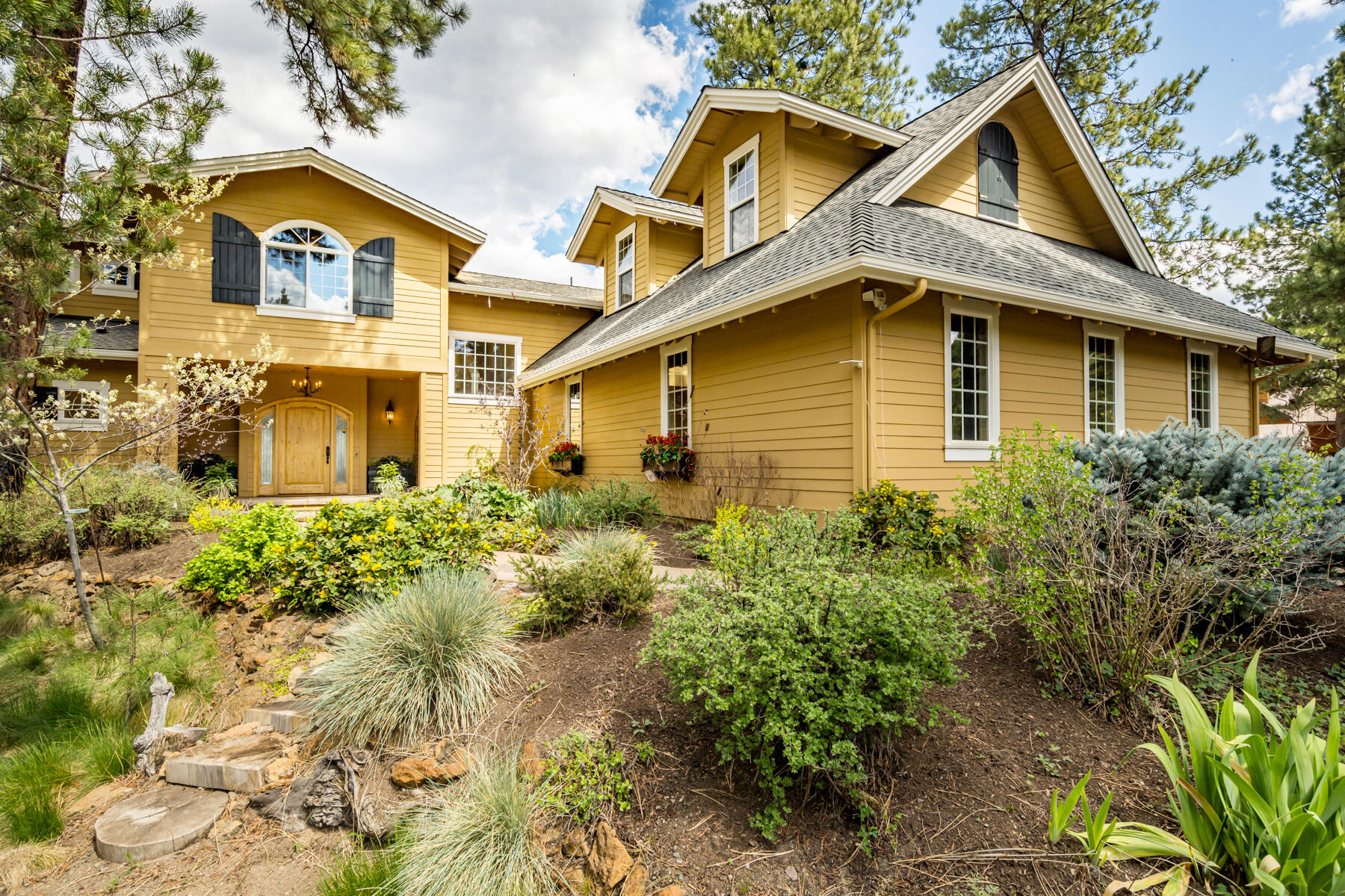 54641 Silver Fox Drive