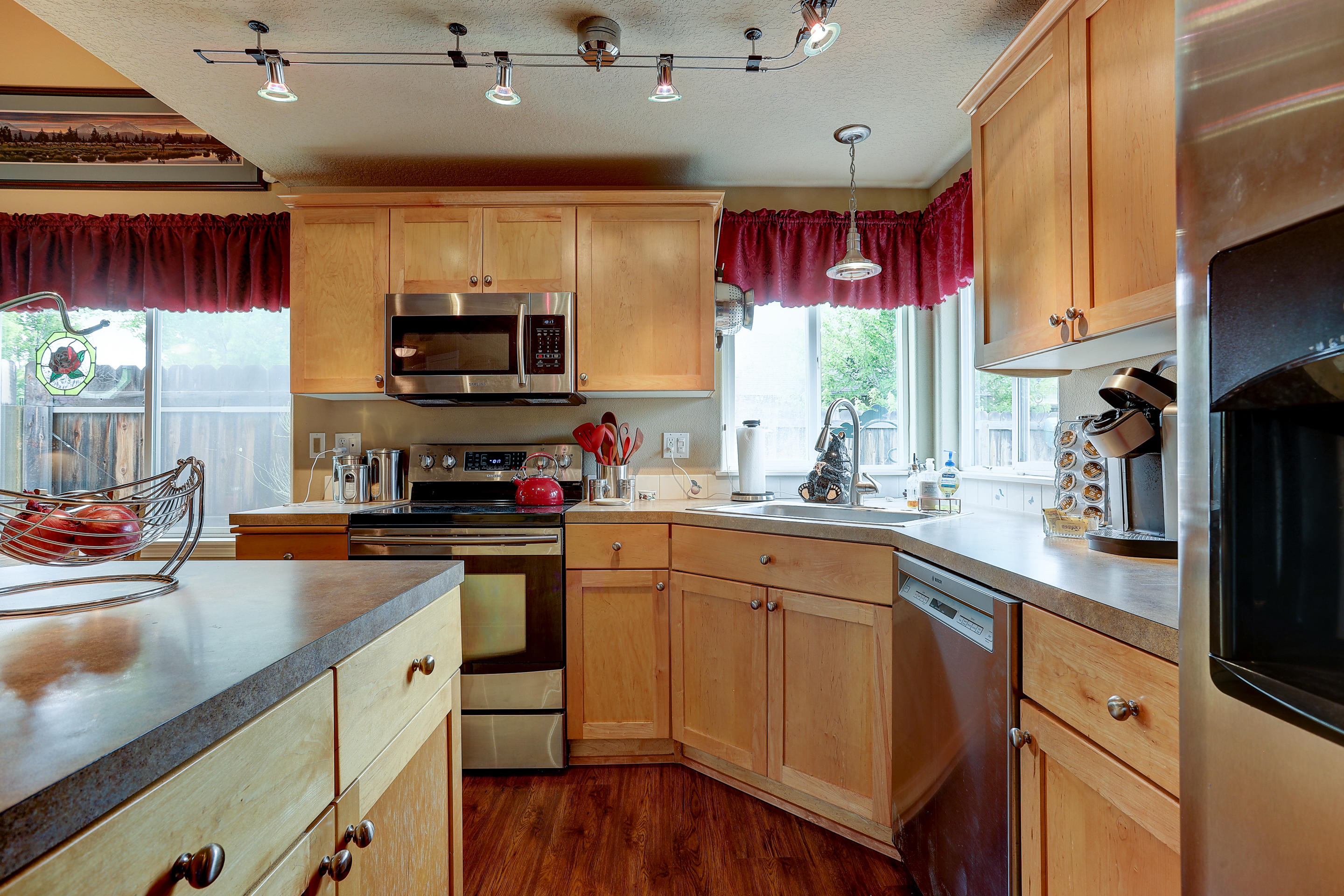 Larkspur - Residential