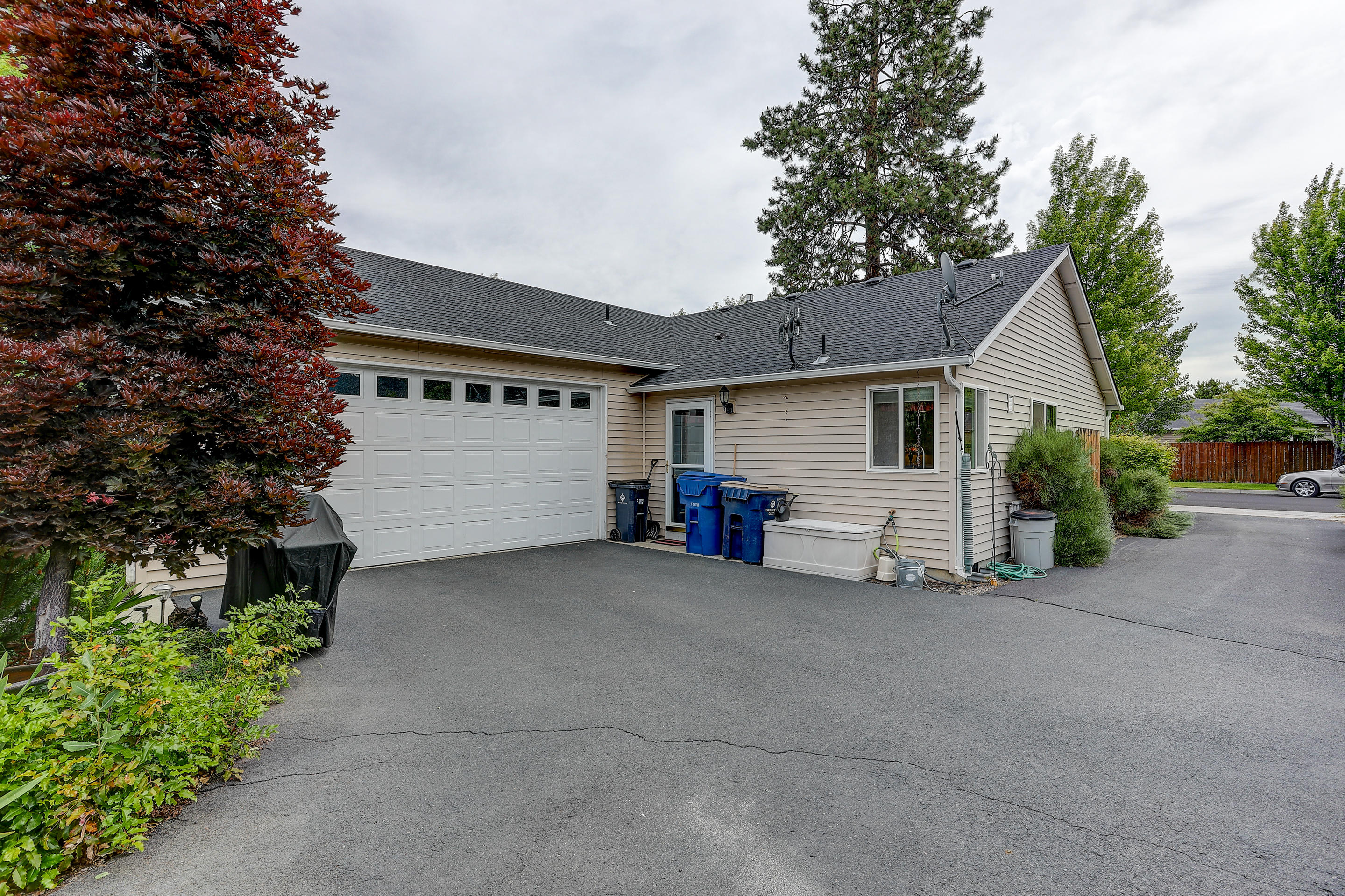 Larkspur - Residential