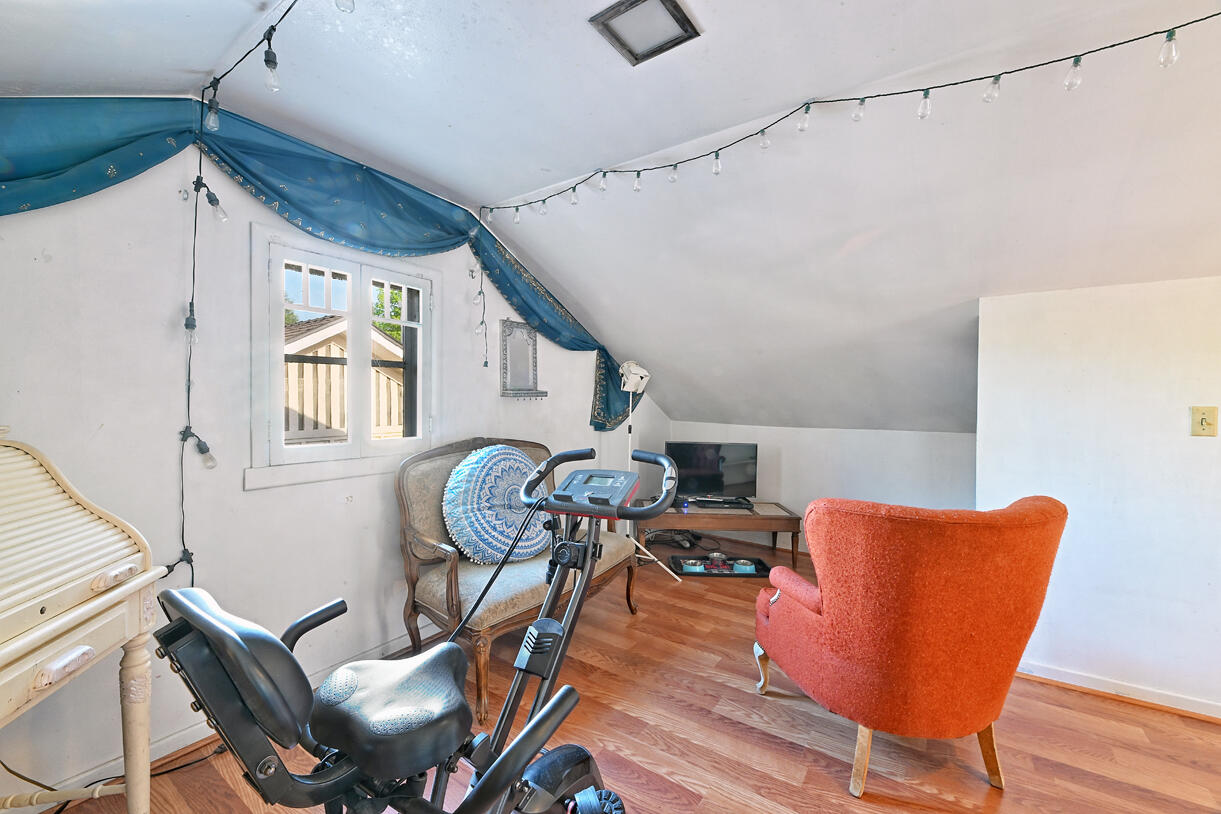 Queen Anne Addition - Residential