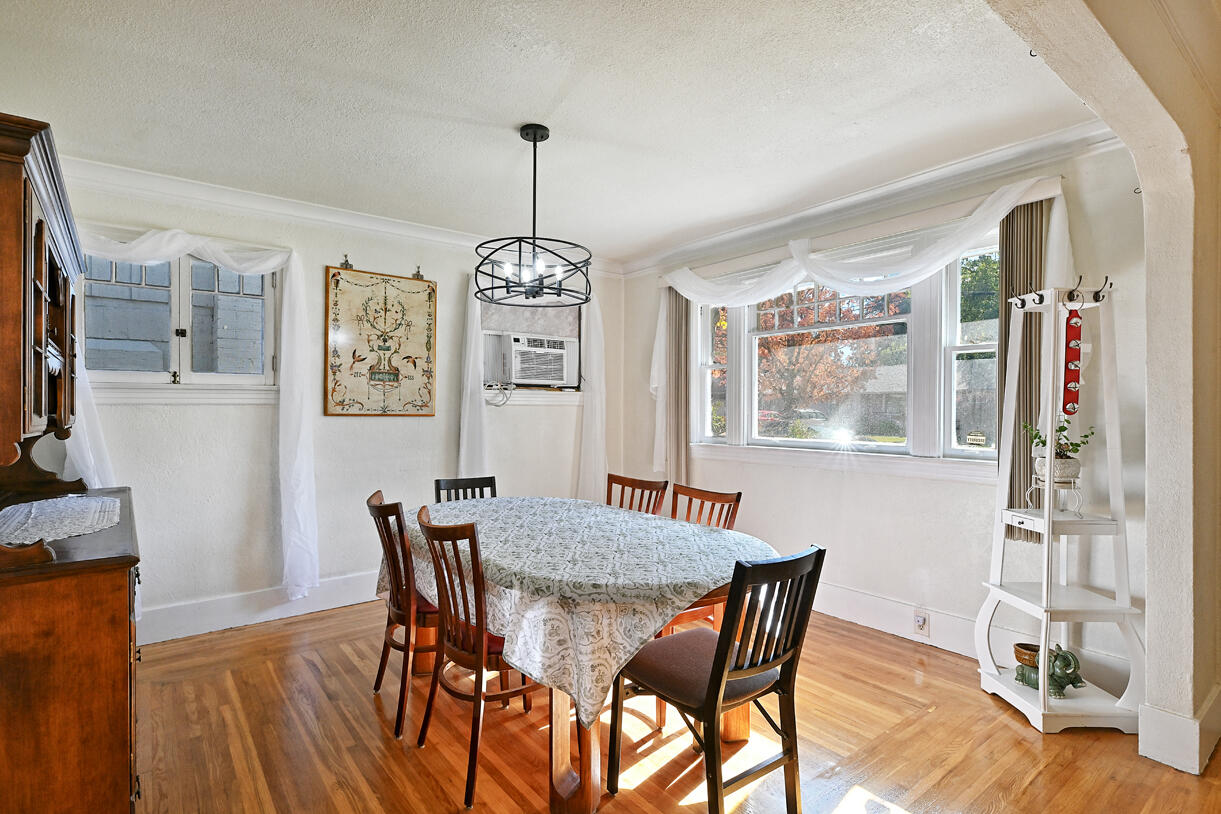 Queen Anne Addition - Residential