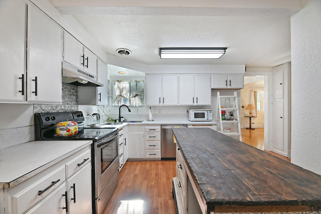 Queen Anne Addition - Residential