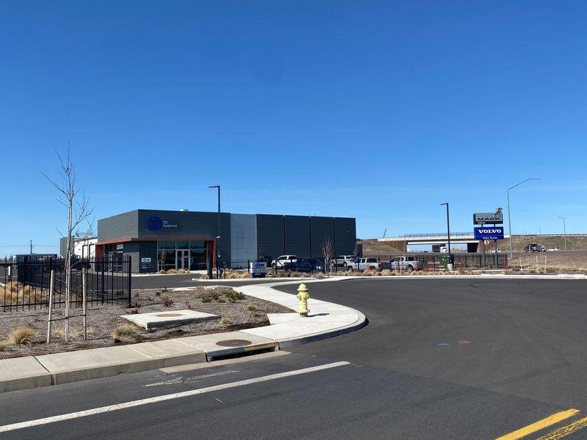 CLAR - Commercial Sale