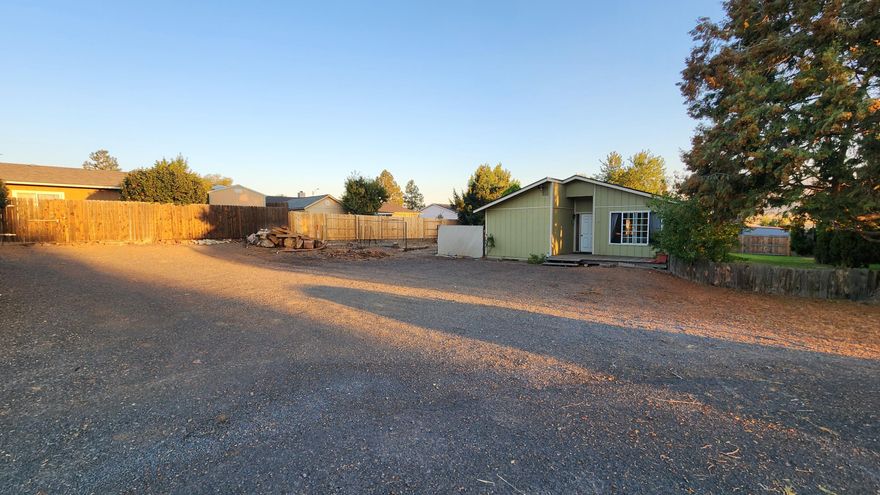 Are you looking for a home with enough space to park your recreational toys RV, Boats, Atv's or space to build a shop? This home could be the one. This home has 3 bedrooms 2 batrooms 1,325 Sqft on an huge .31 acre lot located on a cul-de-sac for minimal trafic and creating lots of privacy. Short distance to outdoor activities, minutes away from Round Butte Dam, Lake Simtustus, and Haystack reservoir for your water  activities any time of the year. Short drive to the mountains and outdoor trails, easy  access to highway 97. This home has a 3 year old  roof, a huge yard and a new back deck and new fence in the front, manual front underground sprinklers.