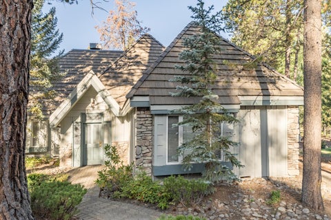 Photo of 57029 Peppermill Circle #16-B, Sunriver, OR 97707 (MLS # 220222657)