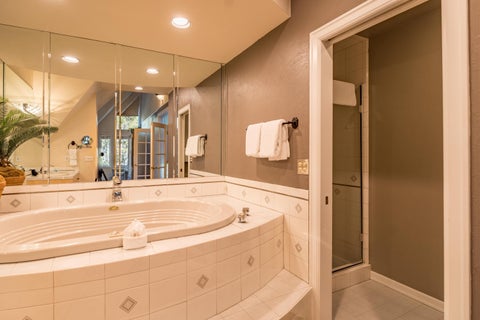 Tiny photo for 57029 Peppermill Circle #16-B, Sunriver, OR 97707 (MLS # 220222657)