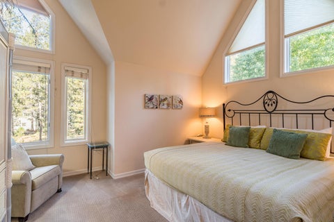 Tiny photo for 57029 Peppermill Circle #16-B, Sunriver, OR 97707 (MLS # 220222657)