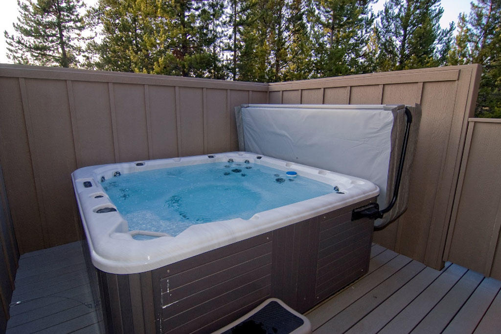 Fairway Crest Village - Residential